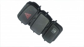 Bot�o Interruptor Comando Pisca Alerta Desemba�ador Vw Up